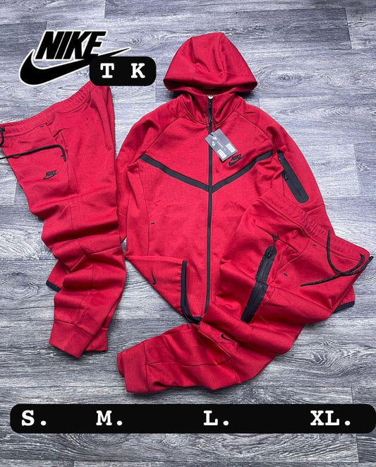 CHANDAL T£ECH