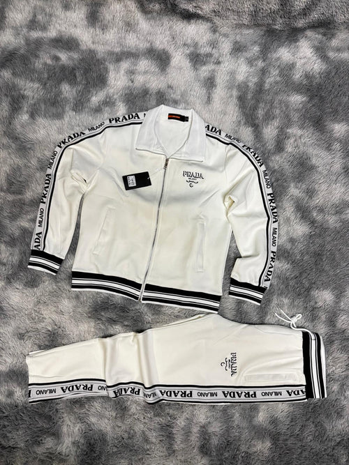 CHANDAL PRAD/\